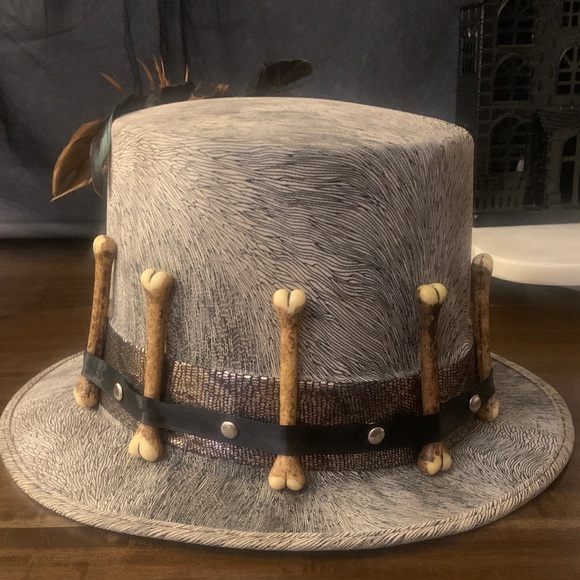 Halloween Voodoo/Witch Doctor Hat - Picture 6 of 6